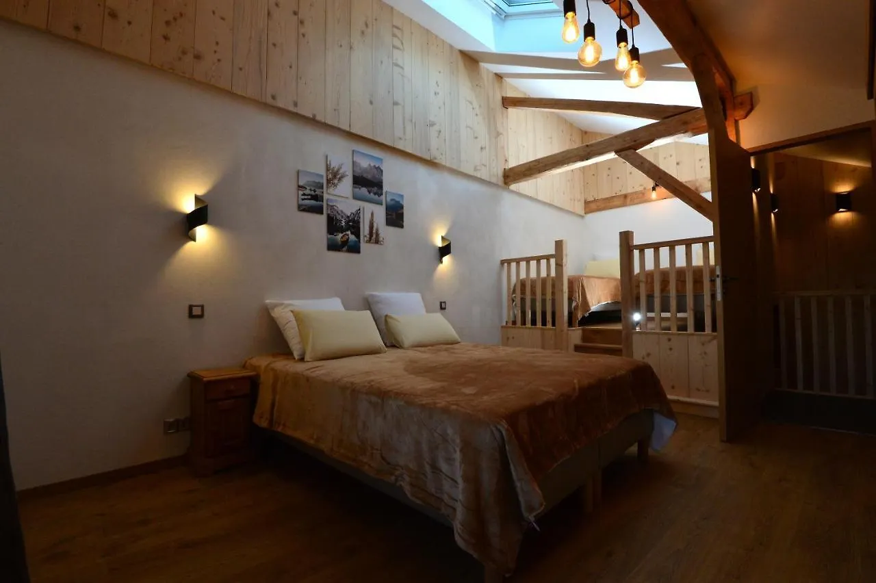 La Flemingite Scionzier Bed & Breakfast