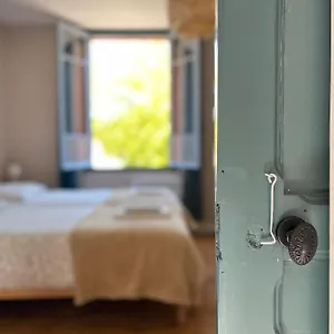 https://le-gite-du-port-canal.midi-pyreneeshotels.com