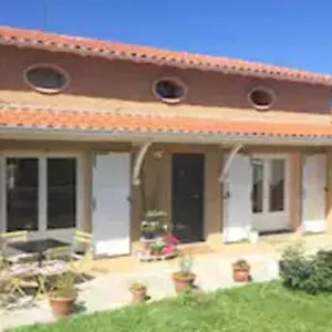https://chambre-1.midi-pyreneeshotels.com